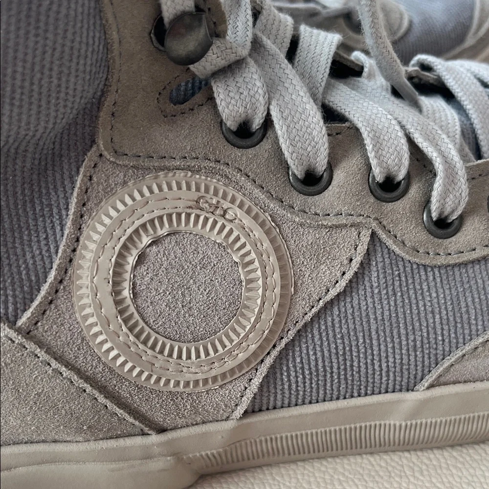 ARO unisex high top sneakers in grey/light grey, NWOT, size EU41